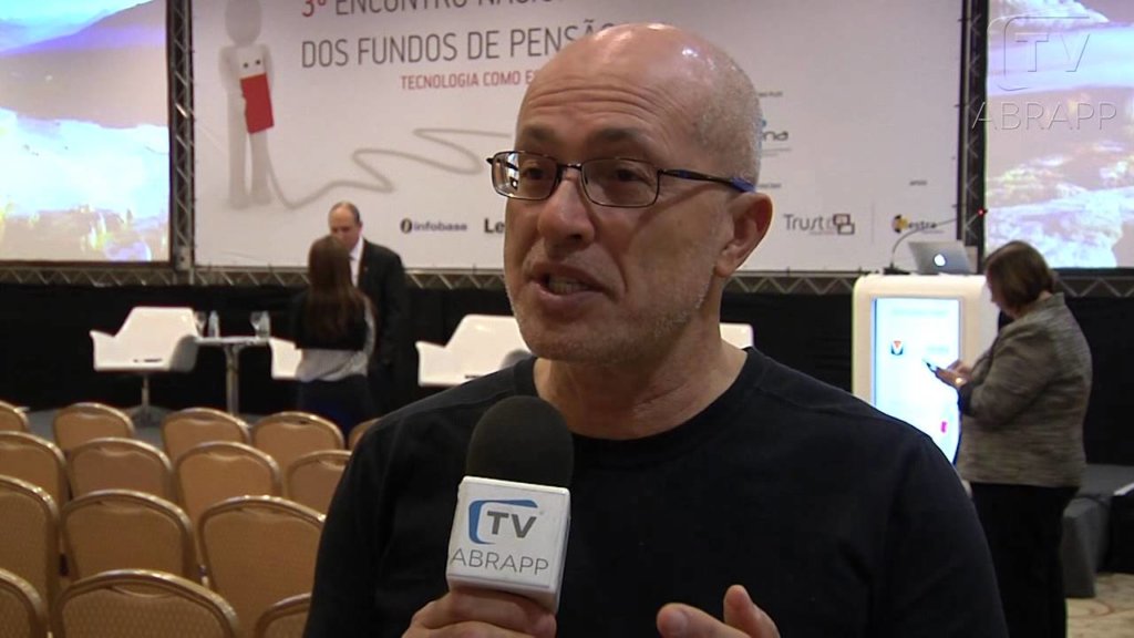 Entrevista – O futuro vem do futuro